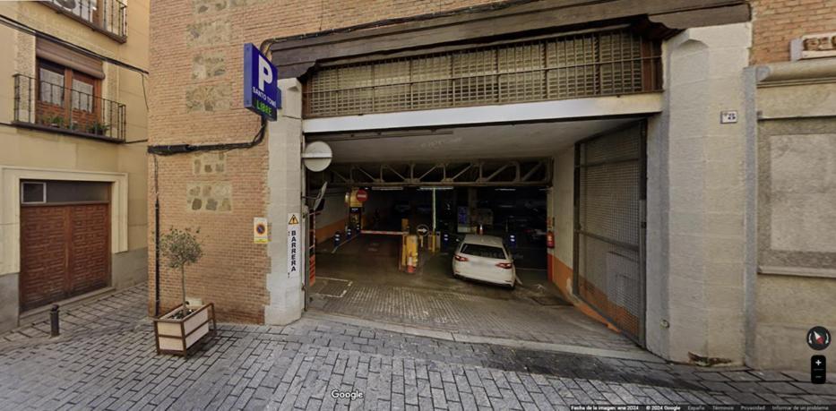 Apartamento Ilarcuris Con Patio Privado Toledo Exterior foto